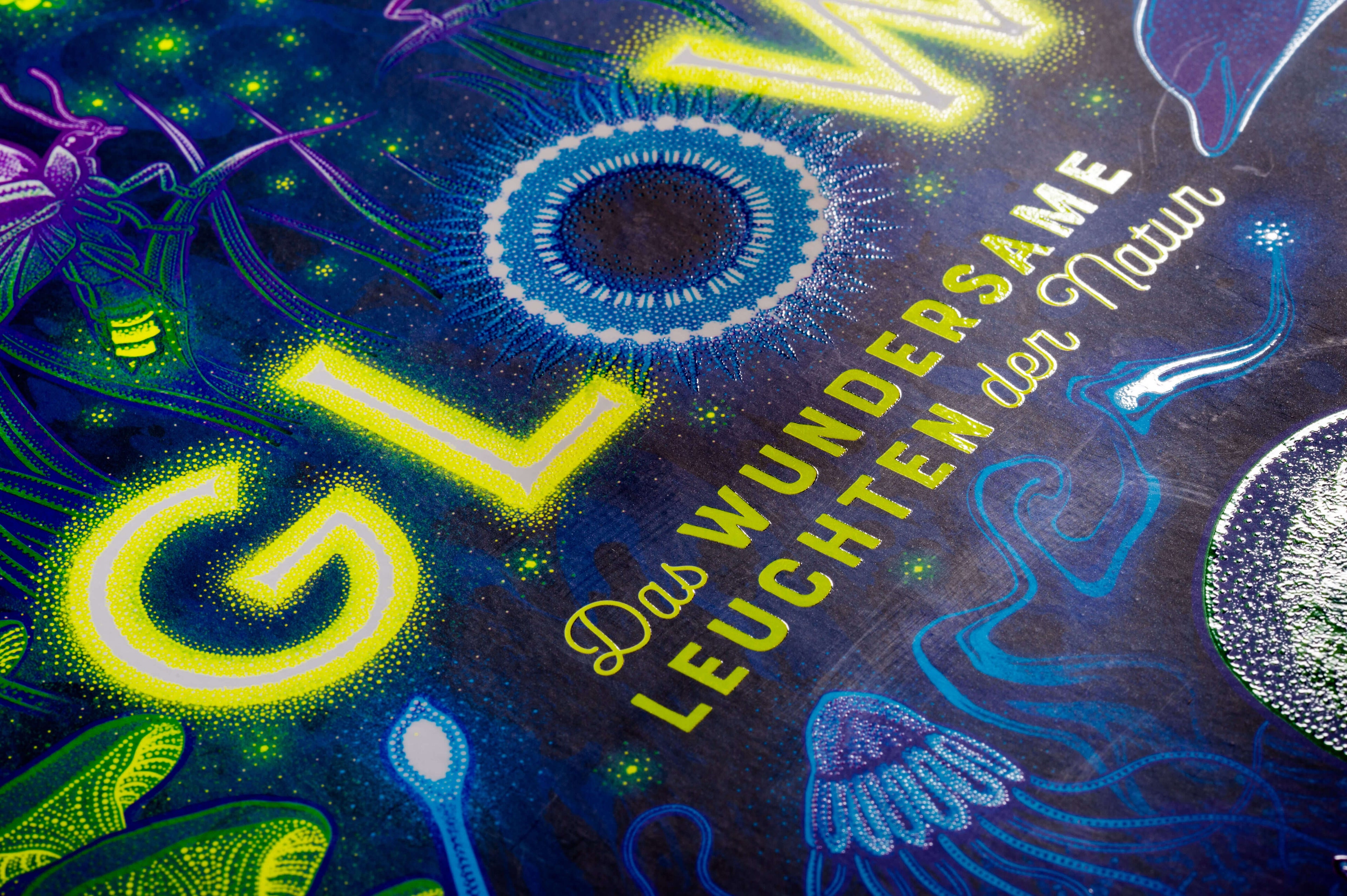  Glow – Das wundersame Leuchten der Natur Das Phänomen der Biolumineszenz mit wunderschönen  Jennifer N.R. Smith 978357018...